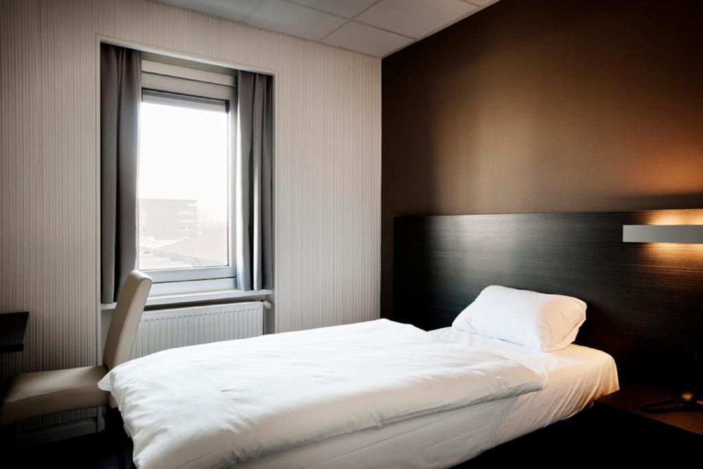Antwerp Harbour Hotel Exterior foto